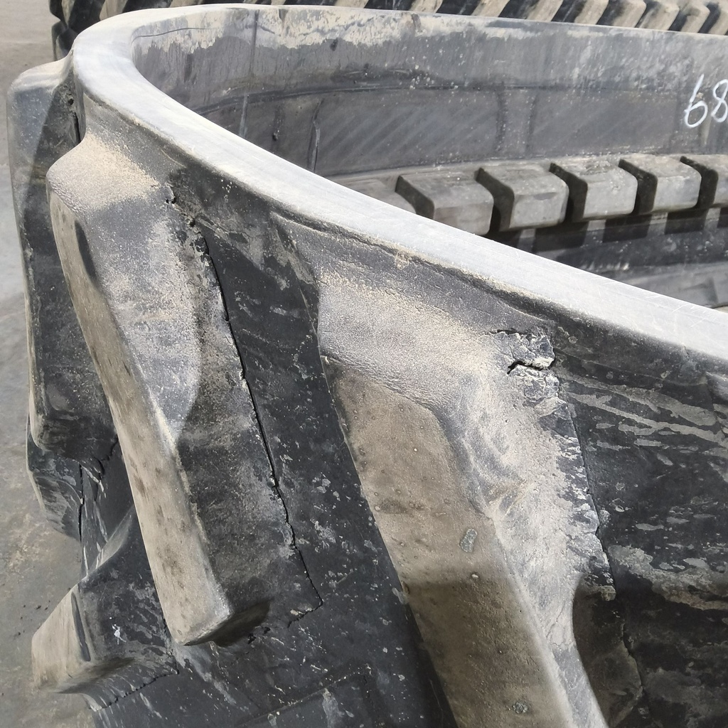 25" Camso Track 5500 CAT Challenger  MT743 70%