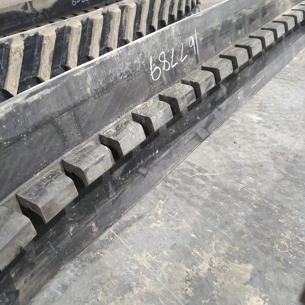 25" Camso Track 5500 CAT Challenger  MT743 70%