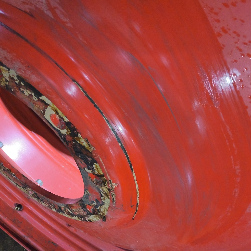 10-Hole Stub Disc Center for 46"-54" Rim, Fendt/Agco Red