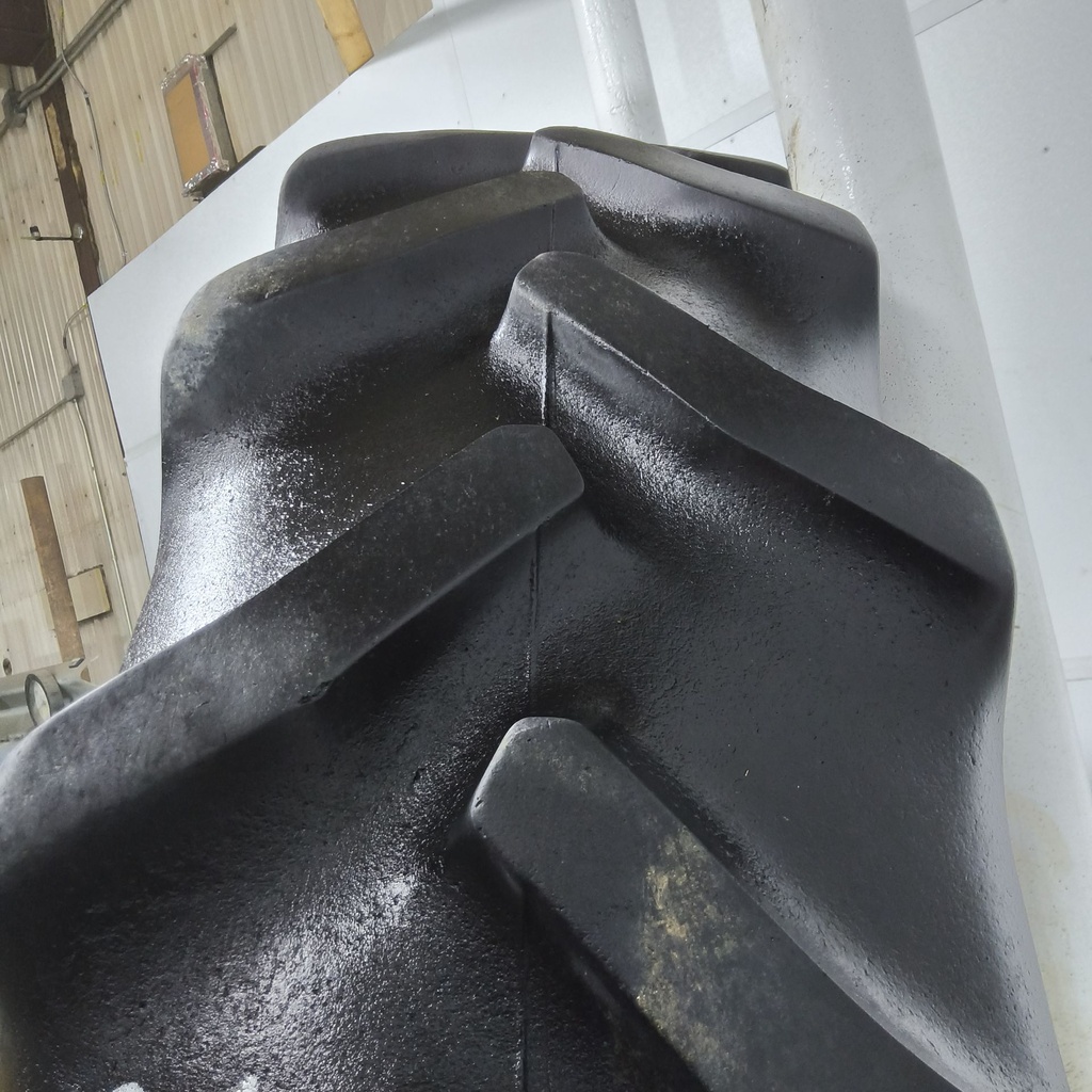 380/90R54 Goodyear Farm DT800 Super Traction R-1W 152A8 55%