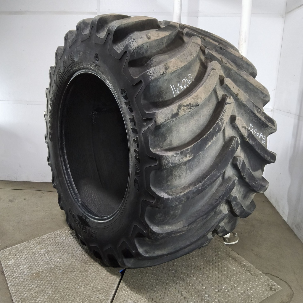 LSW1250/35R46 Goodyear Farm Optitrac R-1W 195D 80%