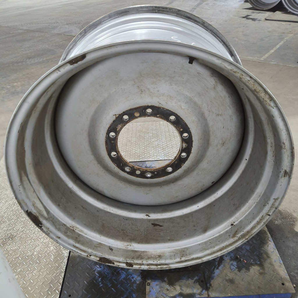 23"W x 38"D, Case IH Silver Mist 10-Hole Formed Plate , 1.12" Offset