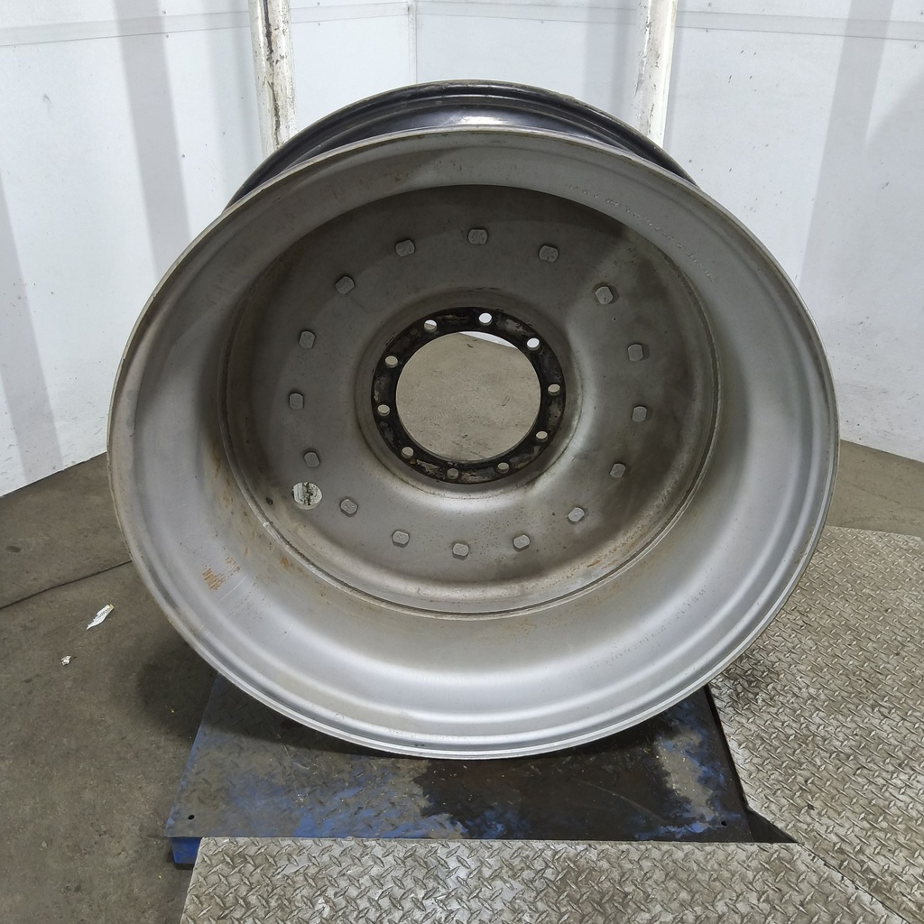 16"W x 42"D, Case IH Silver Mist 10-Hole Straddle Dual - Inside Main , 5.88" Offset