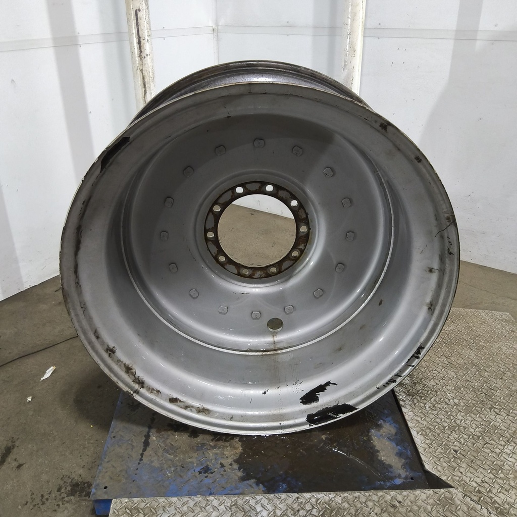 16"W x 42"D, Case IH Silver Mist 10-Hole Straddle Dual - Inside Main , 5.88" Offset