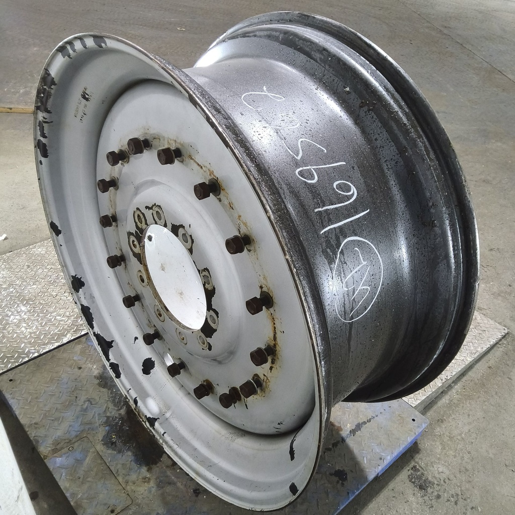 16"W x 42"D, Case IH Silver Mist 10-Hole Straddle Dual - Inside Main , 5.88" Offsett