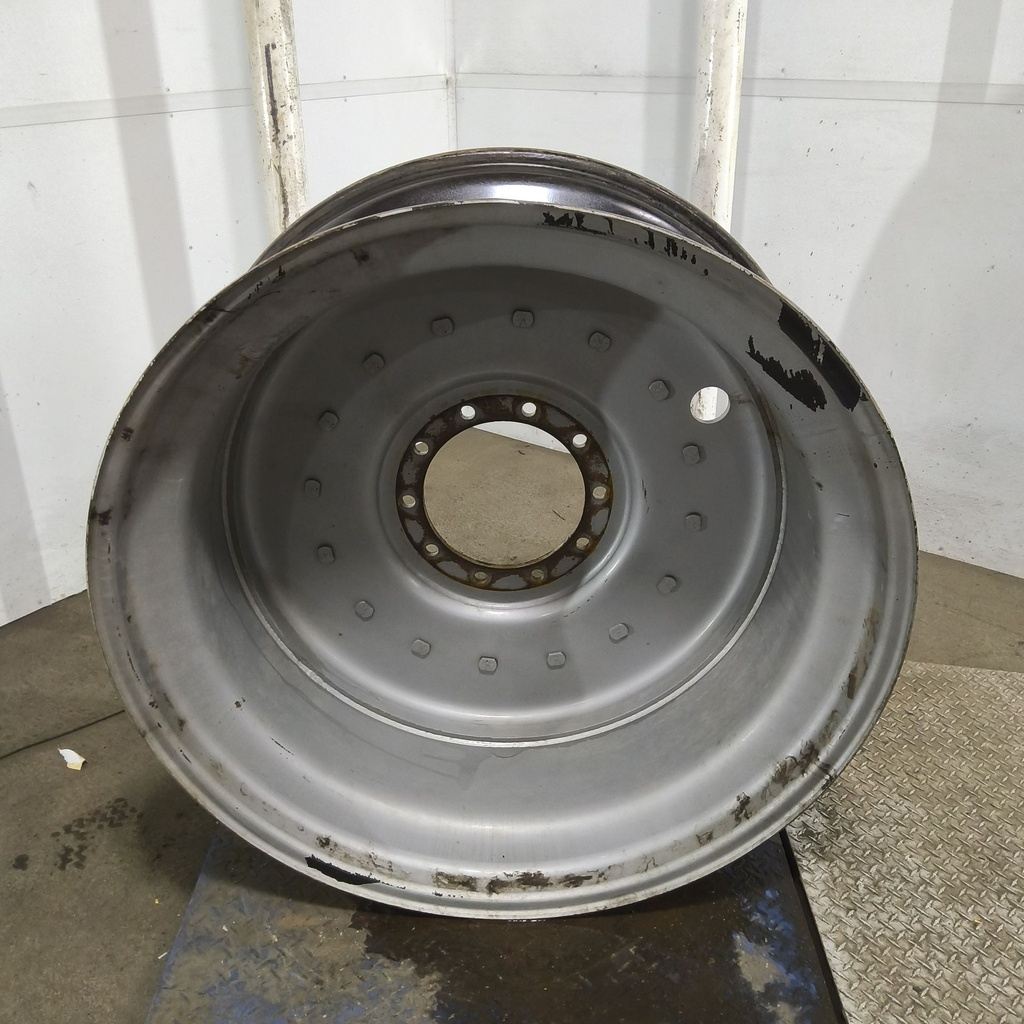 18"W x 42"D, Case IH Silver Mist 10-Hole Straddle Dual - Inside Main , 6.88" Offset