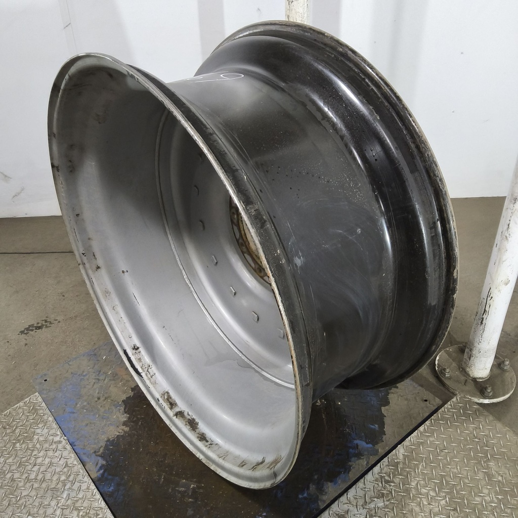 18"W x 42"D, Case IH Silver Mist 10-Hole Straddle Dual - Inside Main , 6.88" Offset