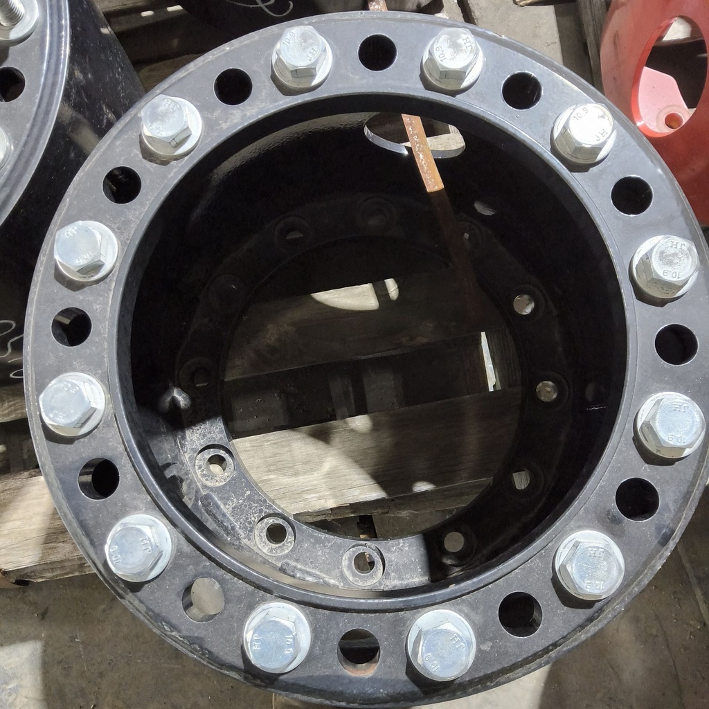 12-Hole 15.5"L FWD Spacer, Black