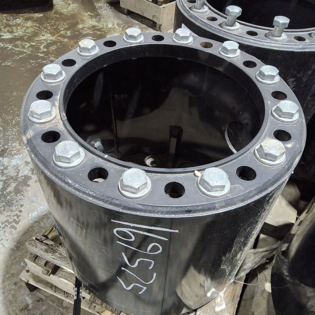 12-Hole 17.75"L Hub Extension, Black