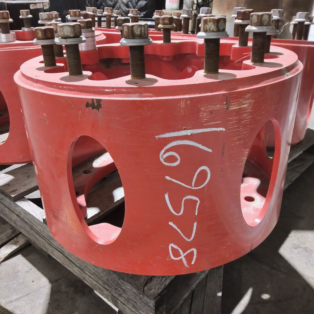 10 to 12-Hole 13.5"L FWD Spacer, Fendt/Agco Red