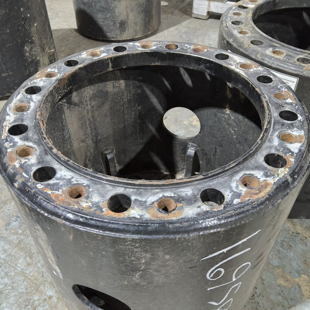 12-Hole 17.75"L Hub Extension, Black