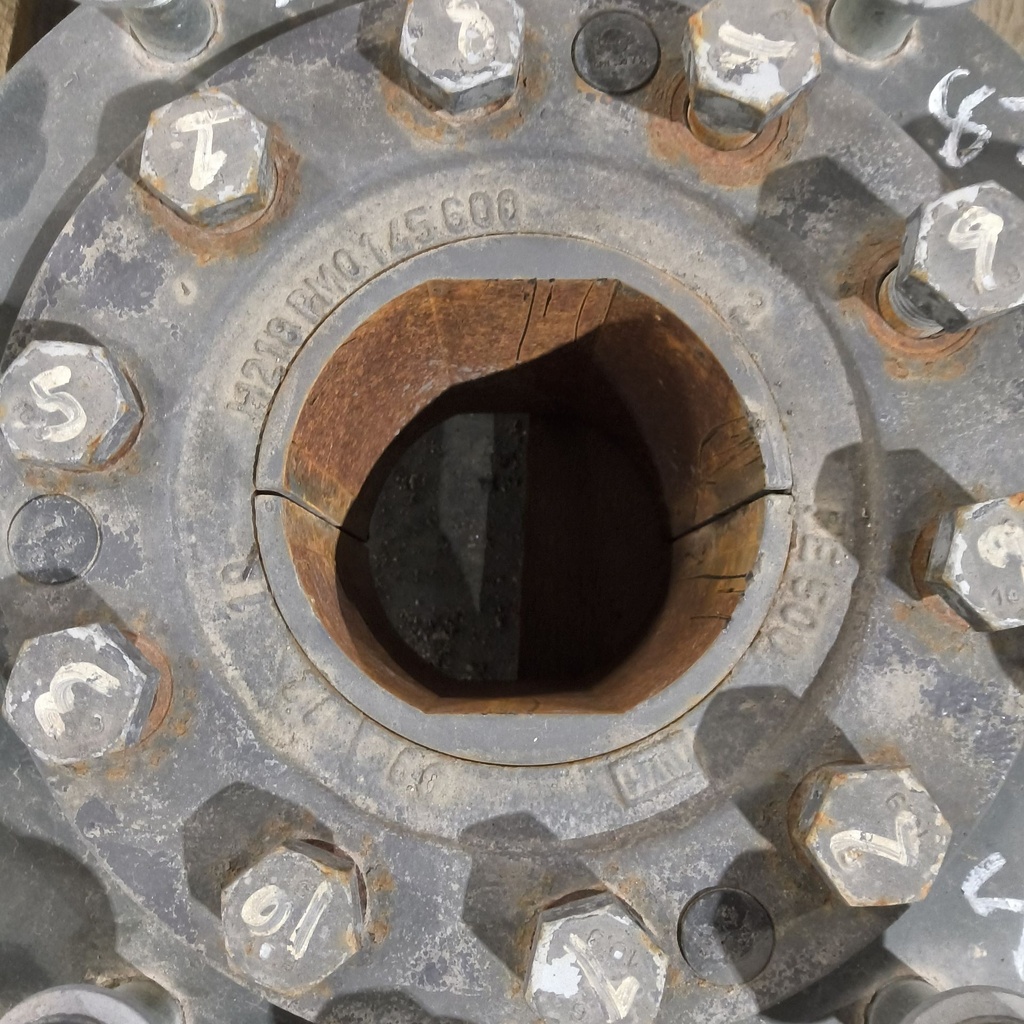 10-Hole Wedg-Lok OE Style, 4.92" (125mm) axle, Agco Corp Gray