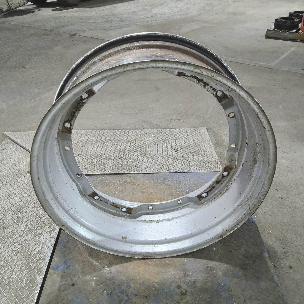 15"W x 34"D, Case IH Silver Mist 8-Hole Waffle Wheel (Groups of 2 bolts)