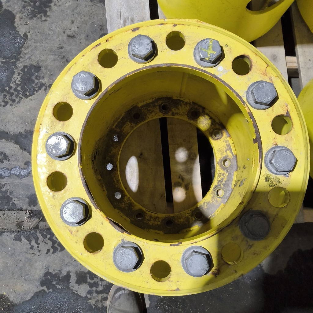 12 to 10-Hole 19.5"L Sprayer Extension, John Deere Yellow