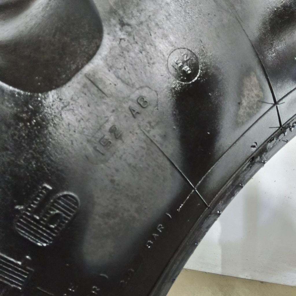 380/90R46 Firestone Radial 9000 R-1W 152B 70%