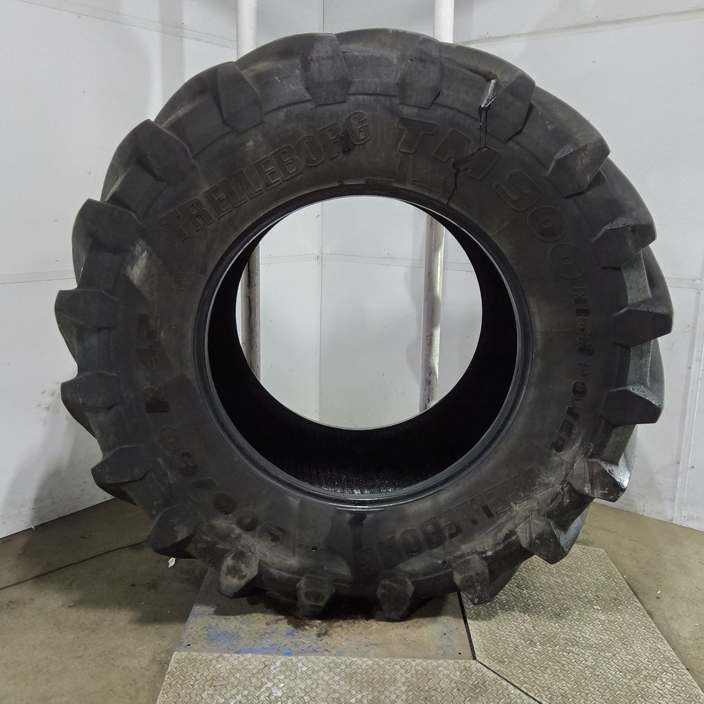 900/60R42 Trelleborg TM900 High Power R-1W 180D 75%