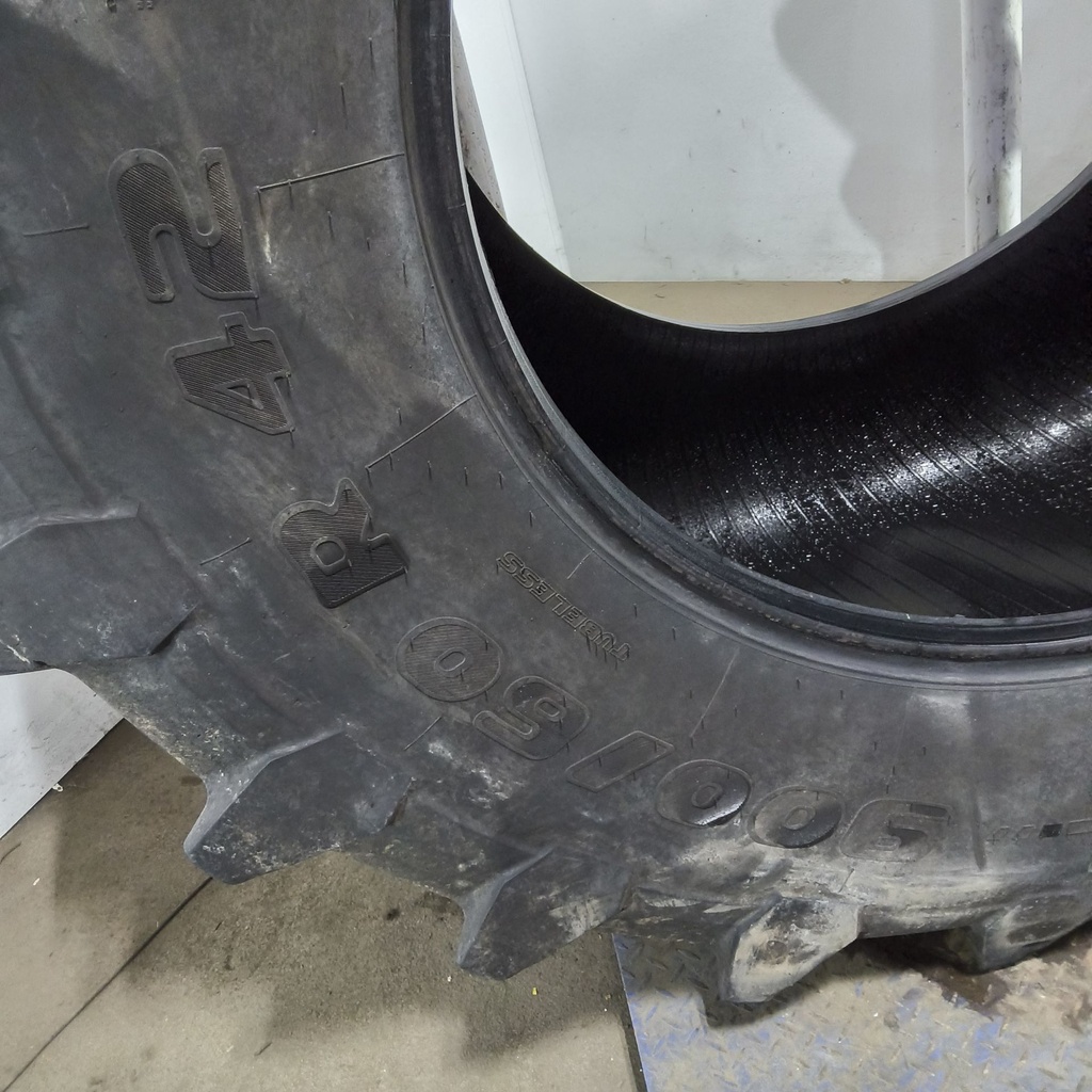 900/60R42 Trelleborg TM900 High Power R-1W 180D 75%