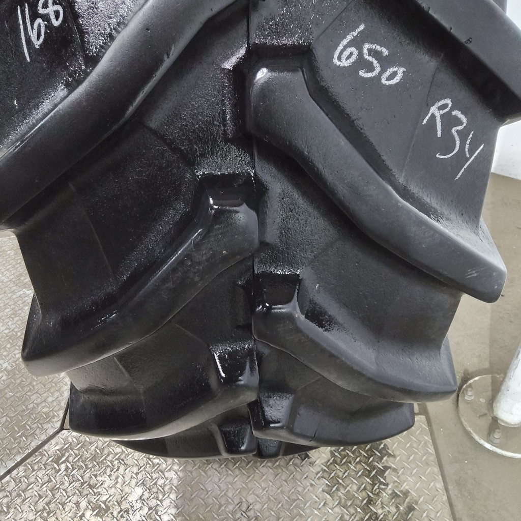 650/60R34 Trelleborg TM900 High Power R-1W 159D 70%