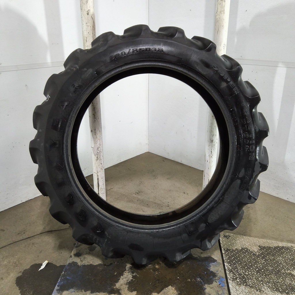 320/85R38 Goodyear Farm DT800 Super Traction R-1W 143A8 80%