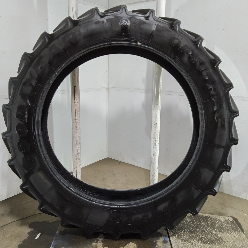 380/90R54 Goodyear Farm Optitrac R-1W 152D 85%