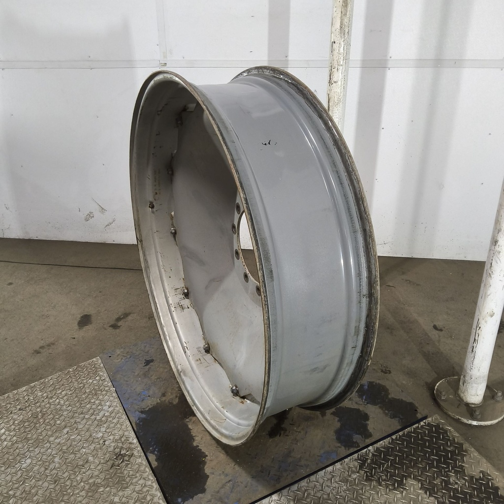 12"W x 46"D, Case IH Silver Mist 12-Hole Rim with Clamp/Loop Style