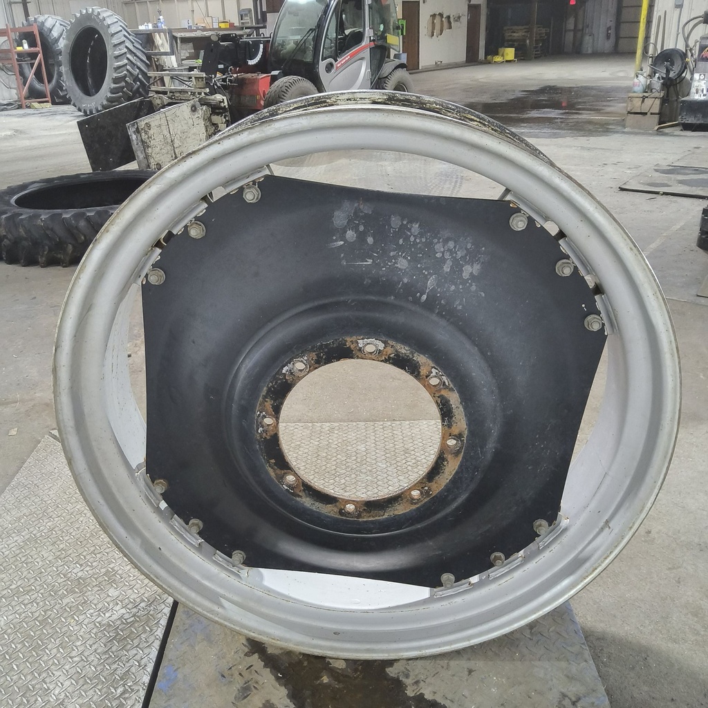 12"W x 46"D, Case IH Silver Mist 12-Hole Rim with Clamp/U-Clamp (groups of 3 bolts)