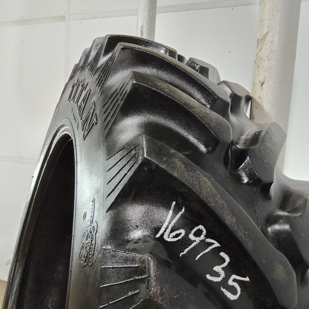 380/90R46 Titan Farm Hi Traction Lug Radial R-1 149B 70%