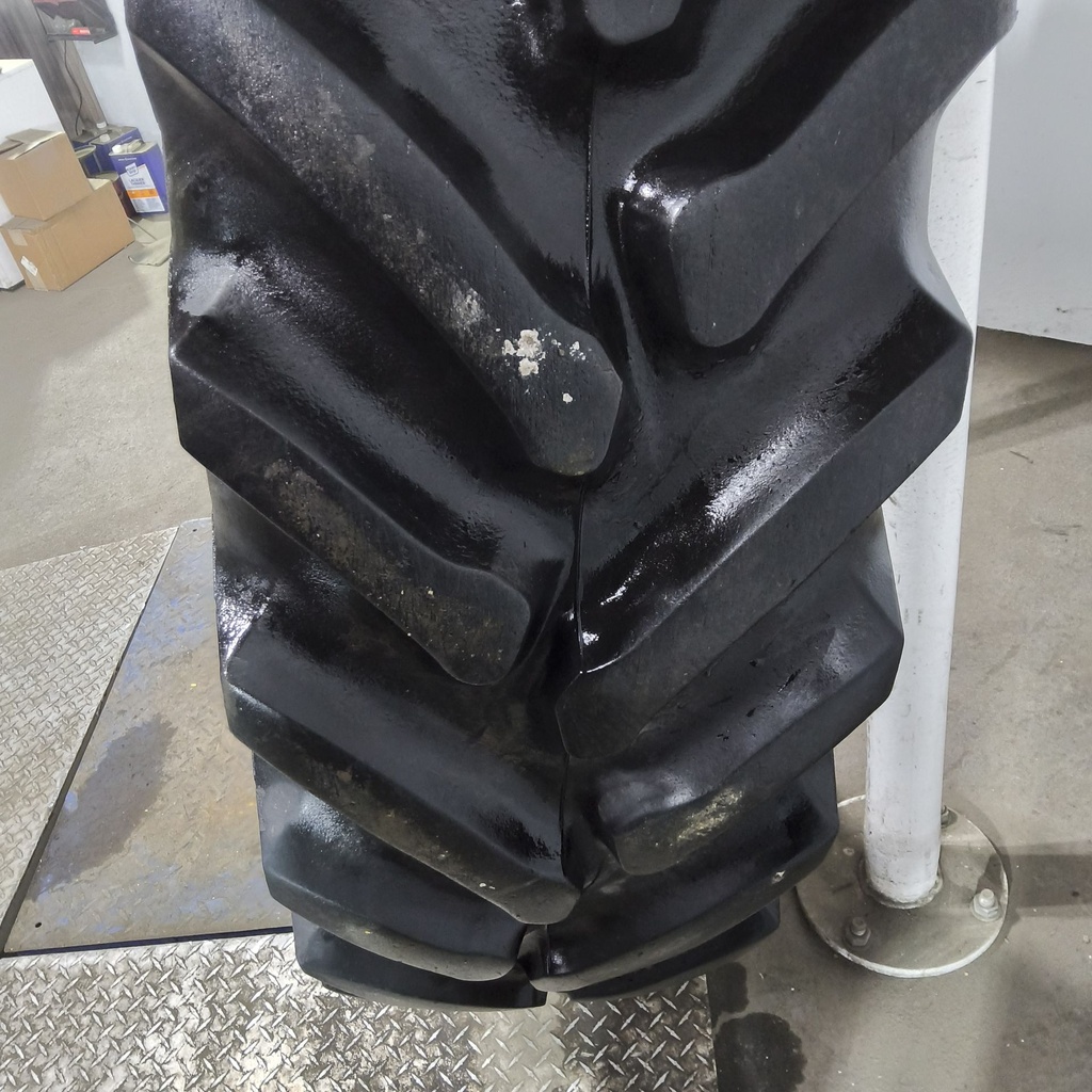 380/90R46 Titan Farm Hi Traction Lug Radial R-1 149B 70%