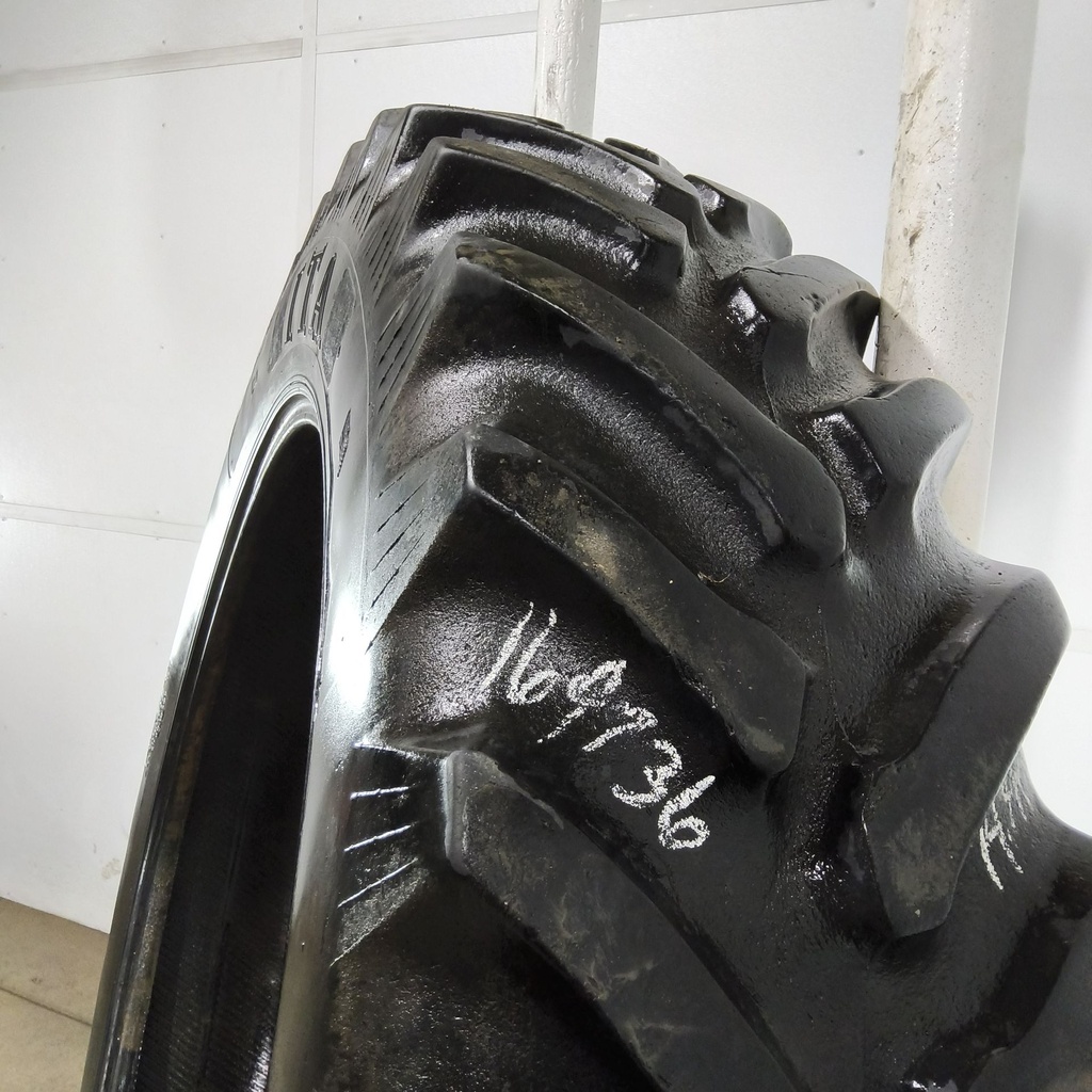 14.9R46 Titan Farm Hi Traction Lug Radial R-1 142B 60%