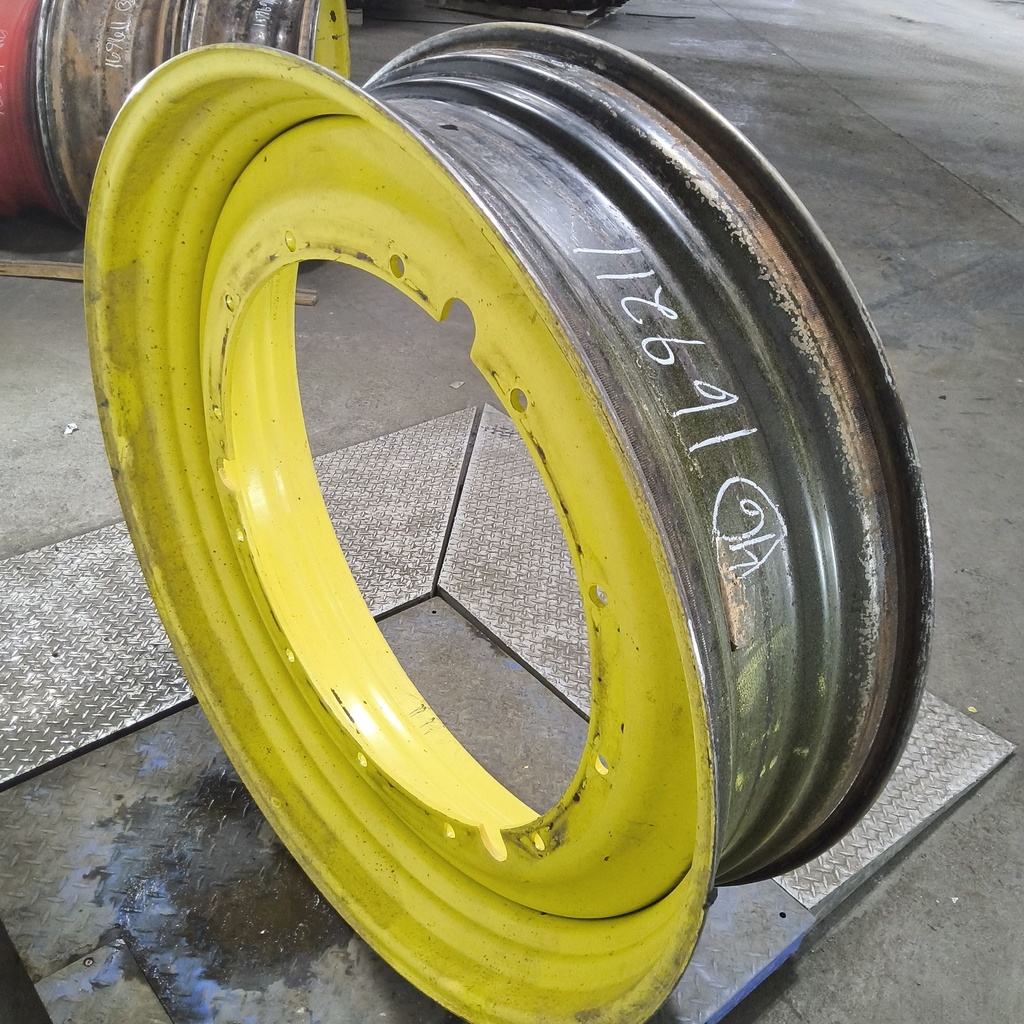 13"W x 46"D, John Deere Yellow 12-Hole Stub Disc , -3.25" Offset