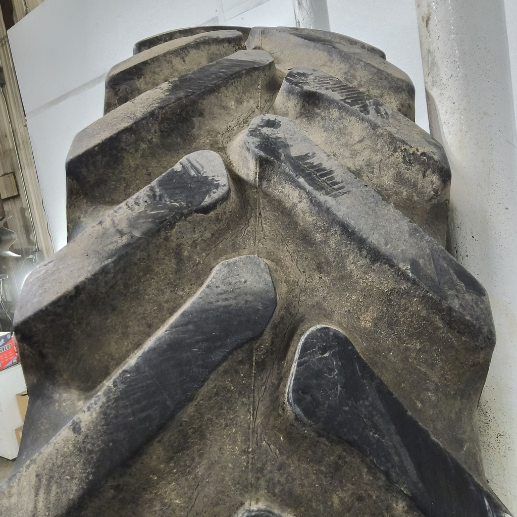 380/90R46 Titan Farm Hi Traction Lug Radial R-1 156A8 65%