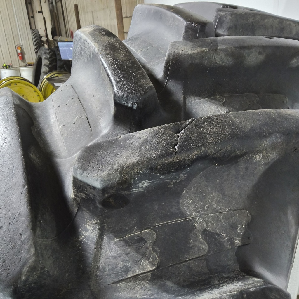 380/90R54 BKT Tires Agrimax RT 945 R-1W 158A8 75%