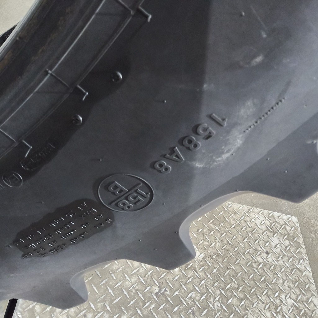 380/90R54 BKT Tires Agrimax RT 945 R-1W 158A8 75%