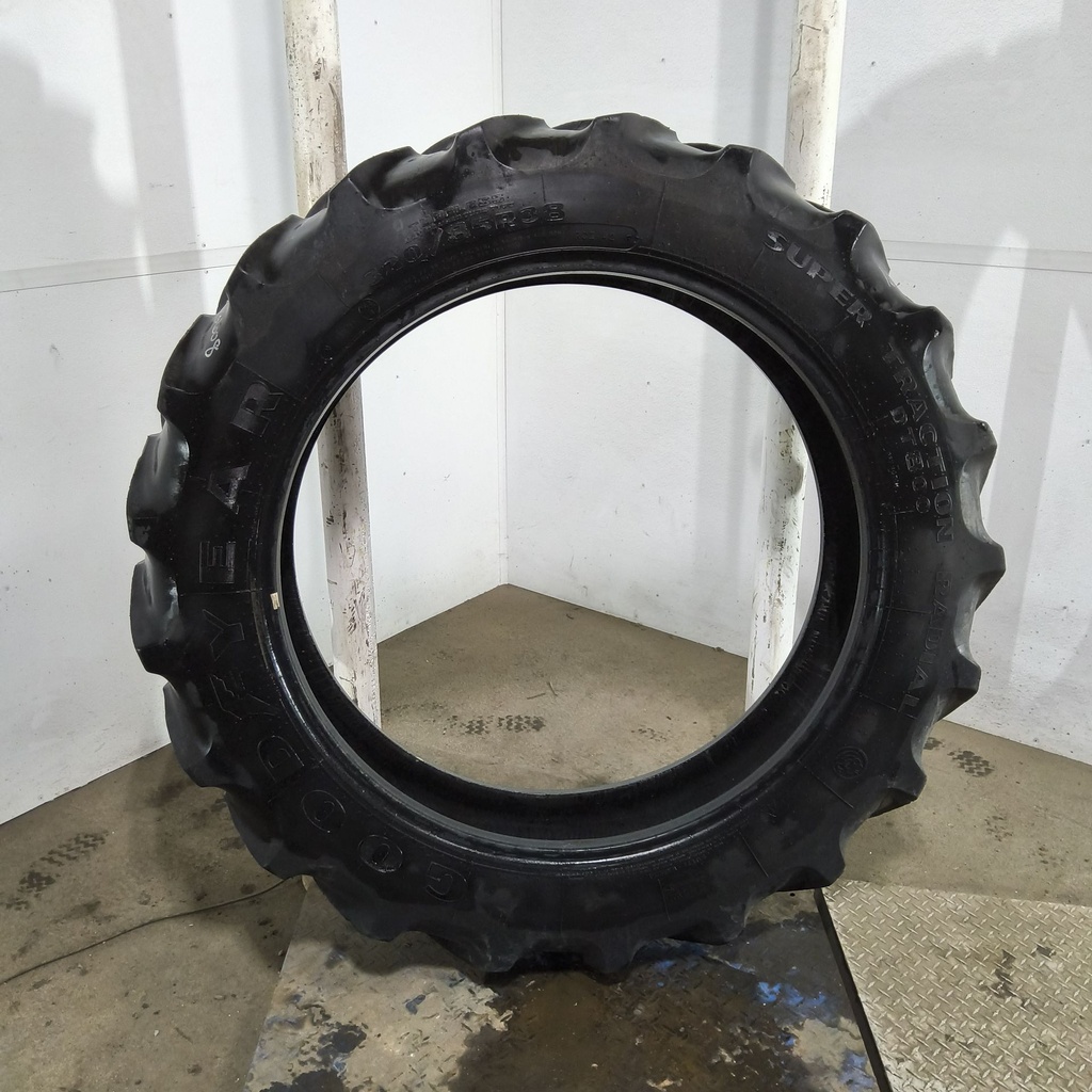 320/85R38 Goodyear Farm DT800 Super Traction R-1W 143A8 50%