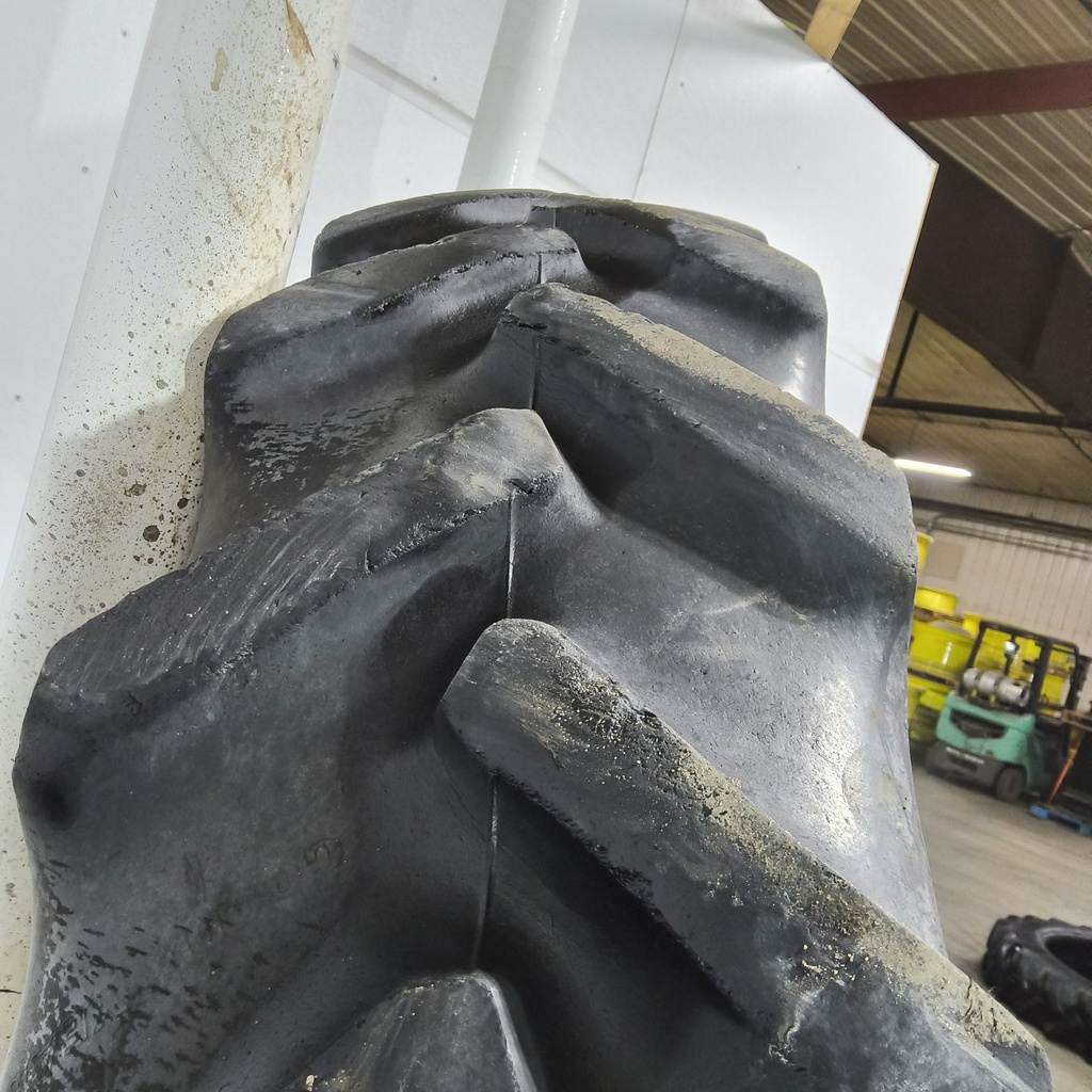 320/90R54 Goodyear Farm DT800 Super Traction R-1W 149A8 45%