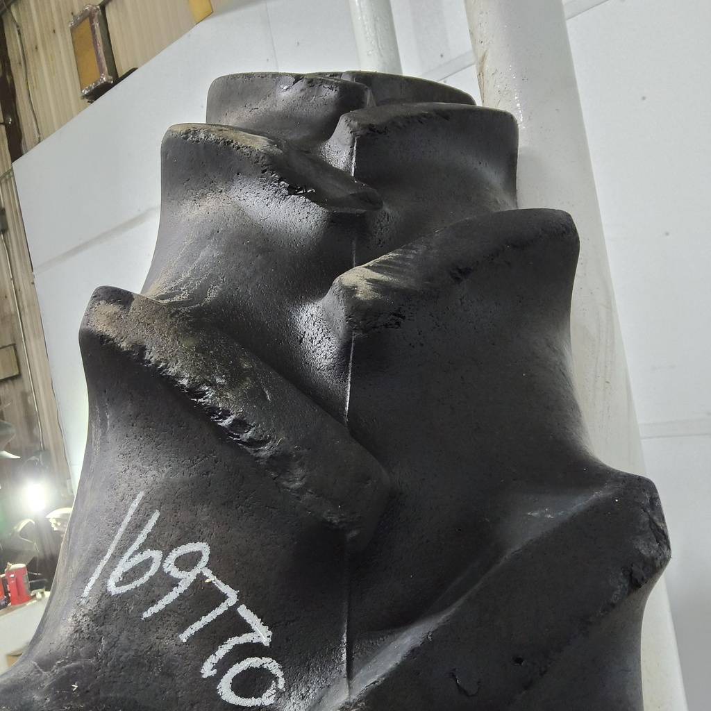 320/90R54 Goodyear Farm DT800 Super Traction R-1W 149A8 55%