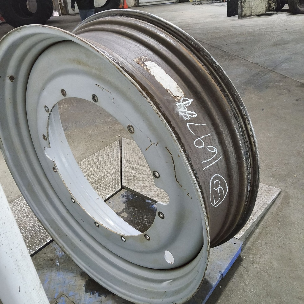 15"W x 50"D, Agco Corp Gray 12-Hole Stub Disc , 2.88" Offset