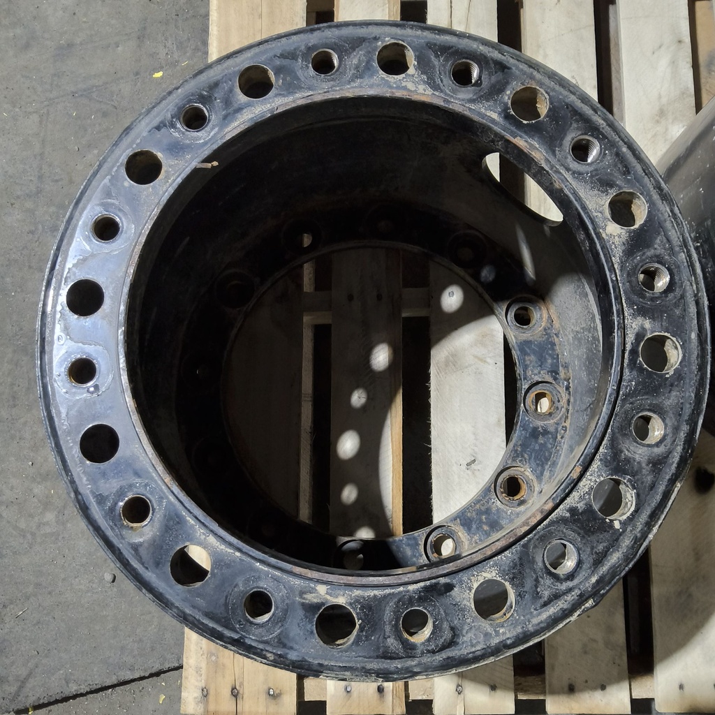 12 to 12-Hole 15.5"L FWD Spacer, Black