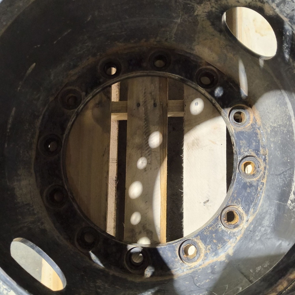 12 to 12-Hole 15.5"L FWD Spacer, Black