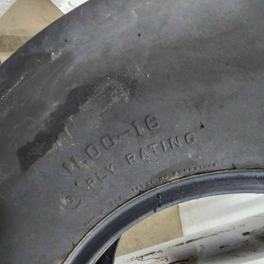 11.00-16 Firestone Champion Guide Grip 4-Rib F-2M D (8 Ply), 80%