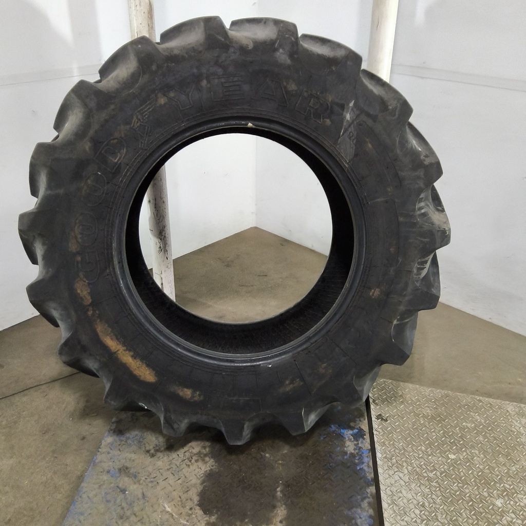 16.9R30 Goodyear Farm Super Traction Radial R-1W 144B 90%
