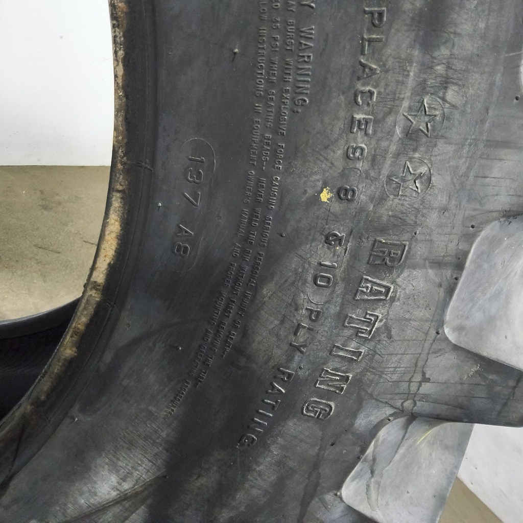 16.9R30 Firestone Radial All Traction FWD R-1 137A8 85%