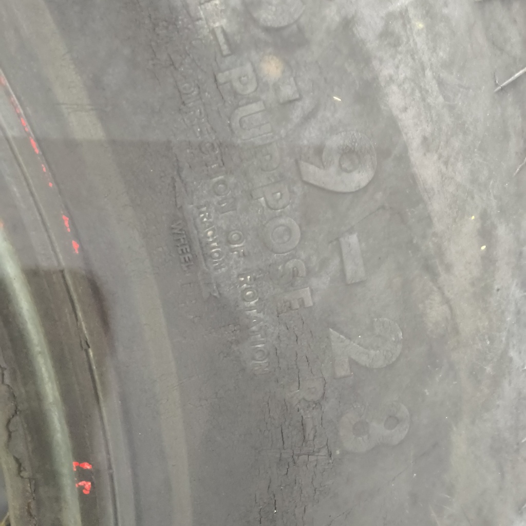 16.9-28 Armstrong Hi Traction Lug Radial R-1 E (10 Ply), 80%