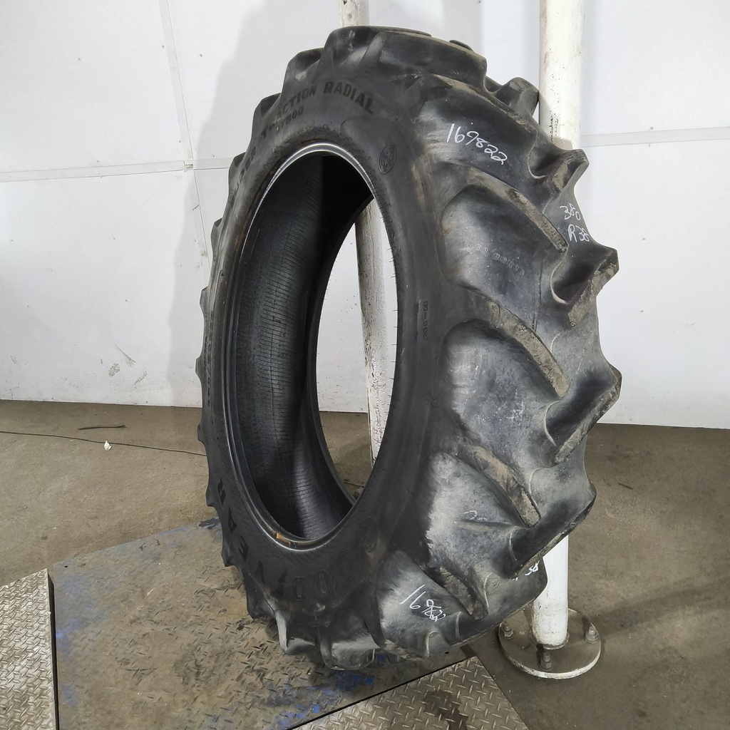 380/80R38 Goodyear Farm DT800 Super Traction R-1W 142A8 75%