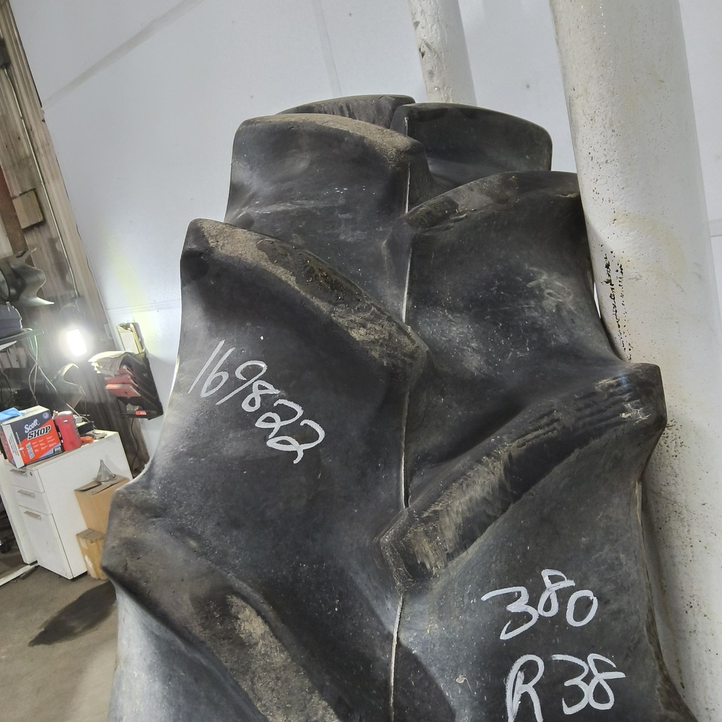 380/80R38 Goodyear Farm DT800 Super Traction R-1W 142A8 75%