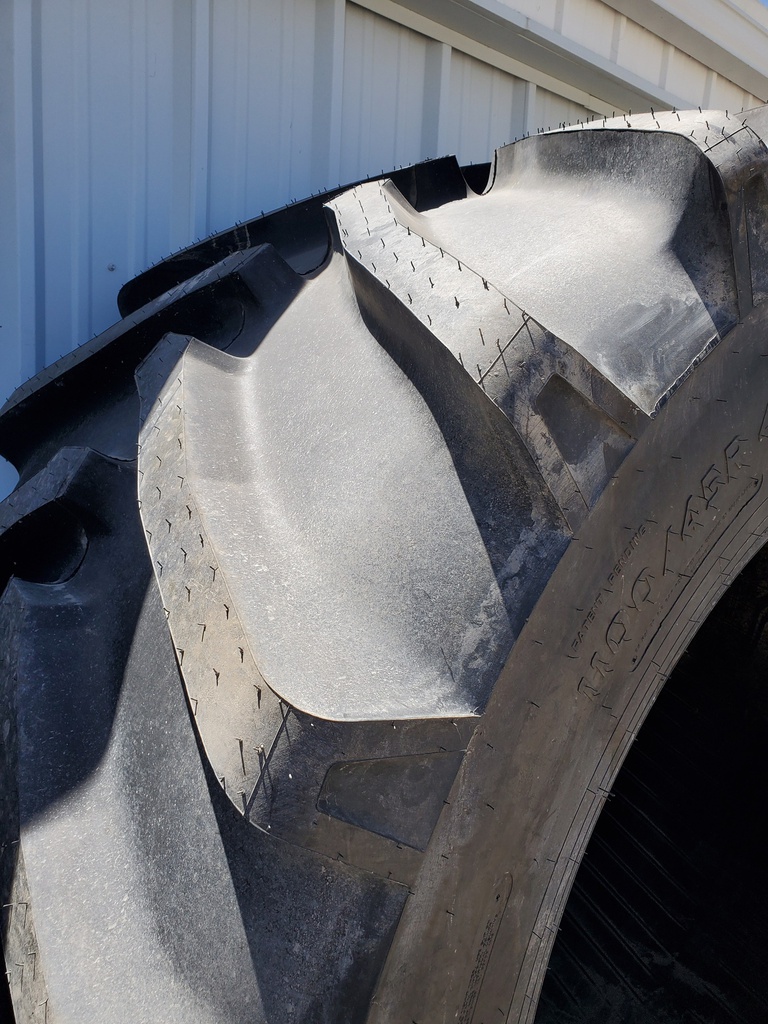 LSW 1100/45R46 Goodyear Farm DT930 R-1W 181 D