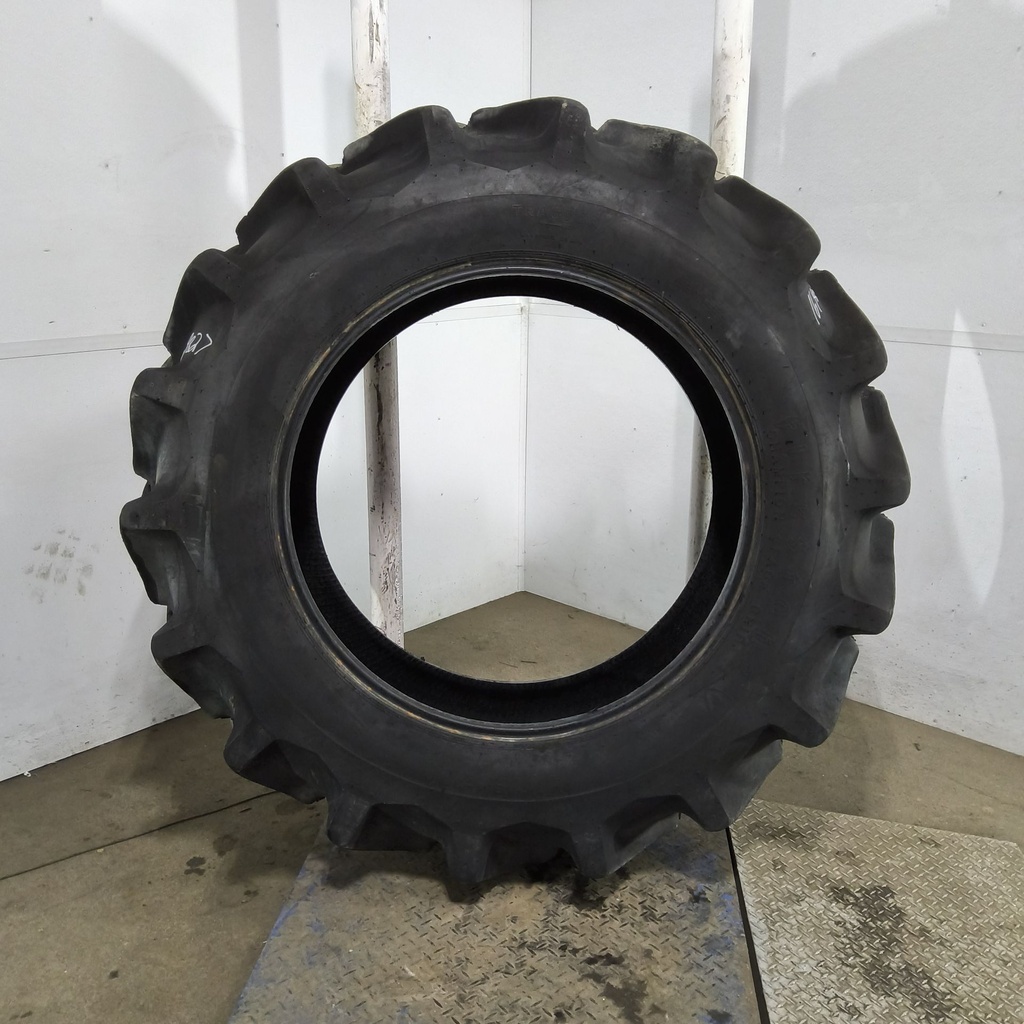 18.4-38 Firestone Champion Spade Grip R-2 D (8 Ply), 70%