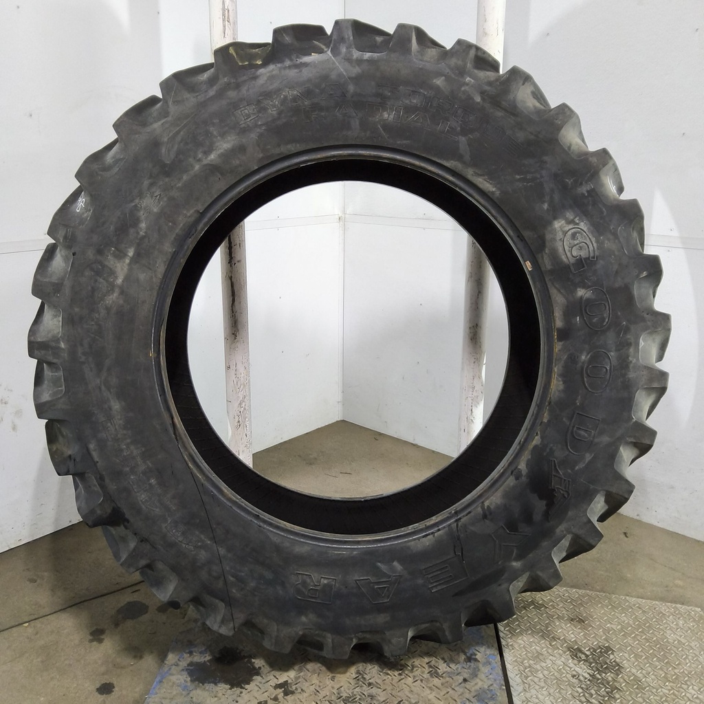 18.4R42 Goodyear Farm Dyna Torque Radial R-1 148A8 85%