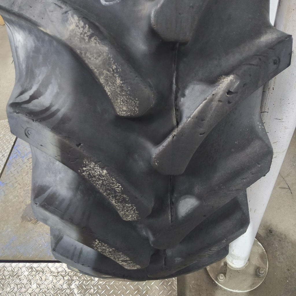 420/90R30 Firestone Radial All Traction FWD R-1 142B 85%