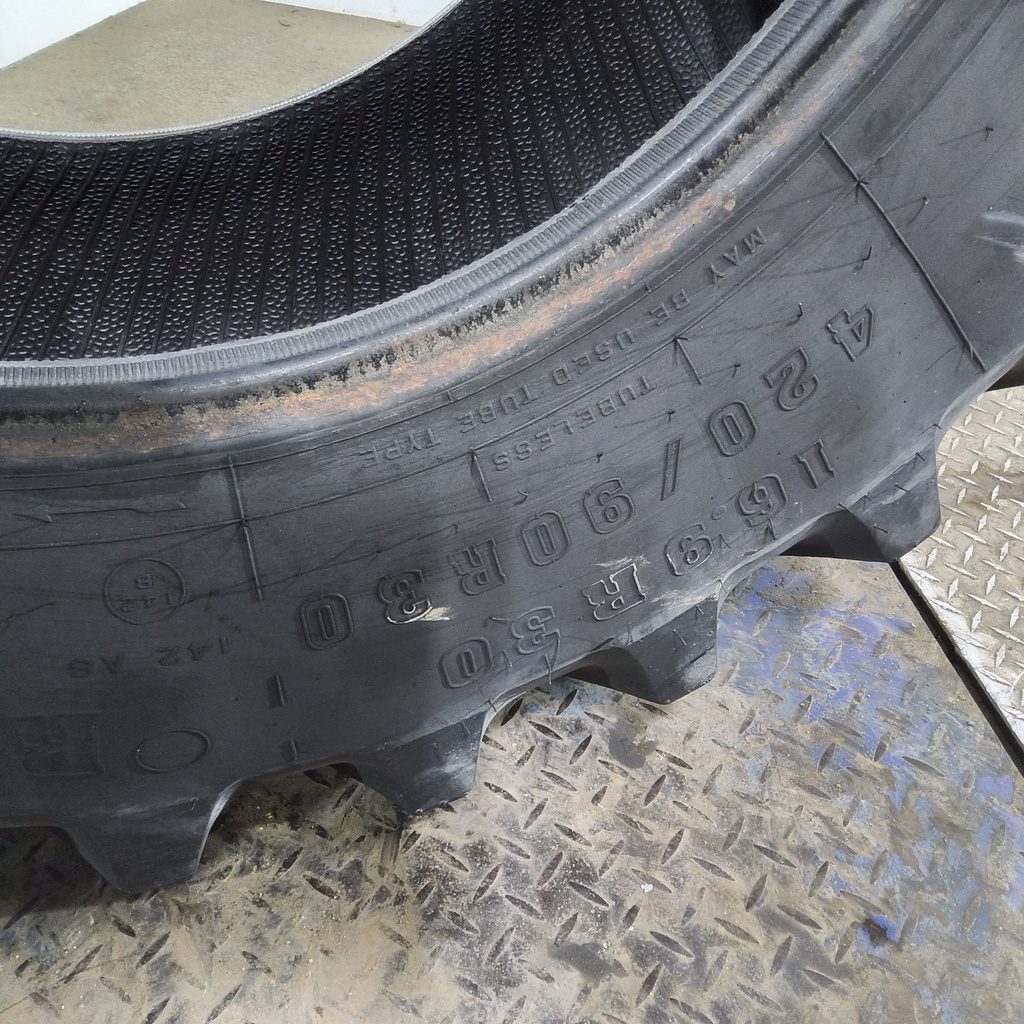 420/90R30 Firestone Radial All Traction FWD R-1 142B 85%